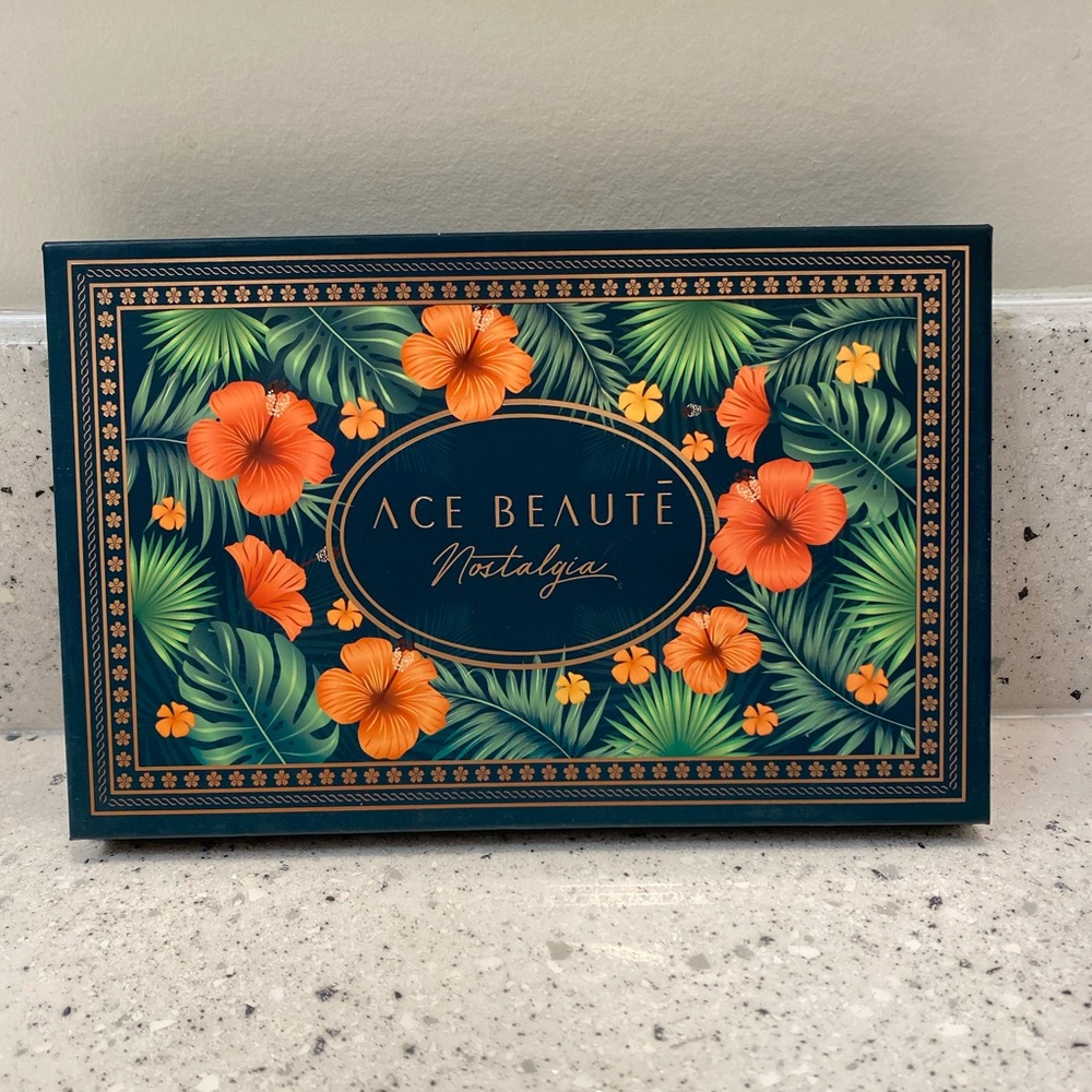 Ace Beaute Nostalgia Palette